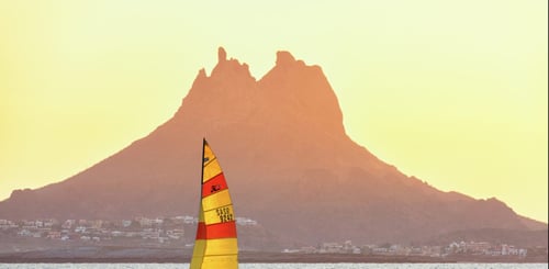 Condominios frente al Mar de Cortés en San Carlos Sonora al atardecer