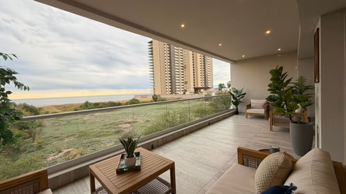 Invertir en bienes raíces en playa vs ciudad: ¿qué conviene más?